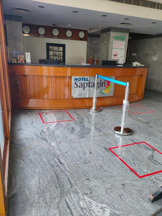 Hotel Saptagiri Hajdarábád Exteriér fotografie