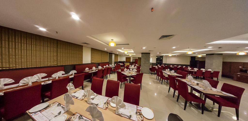 Hotel Saptagiri Hajdarábád Exteriér fotografie